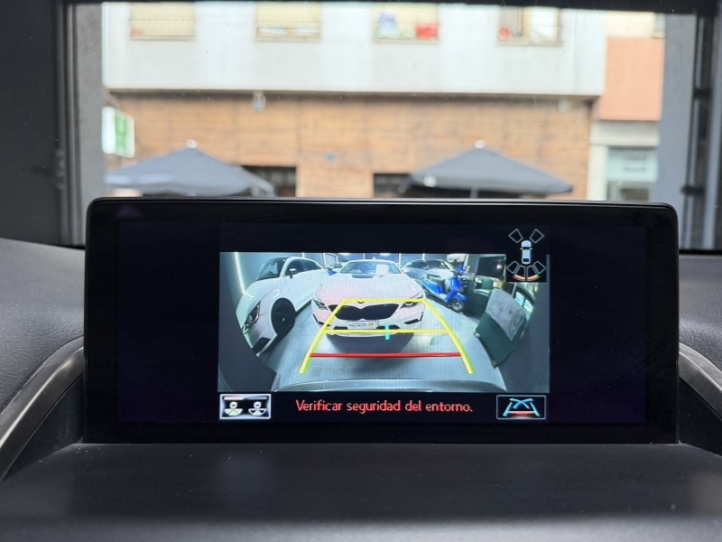 Lexus NX 300h 200cv
