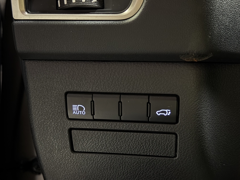 Lexus NX 300h 200cv