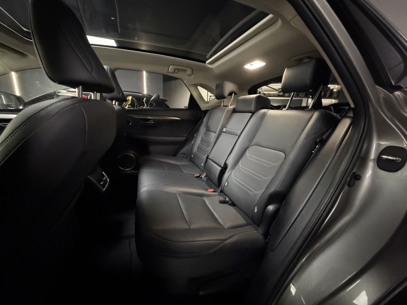 Lexus NX 300h 200cv