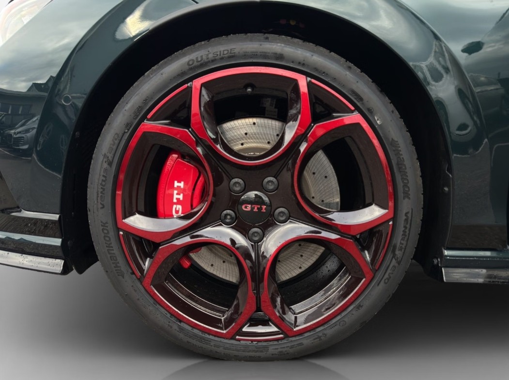 VOLKSWAGEN GOLF GTi 50 Edition 325cv