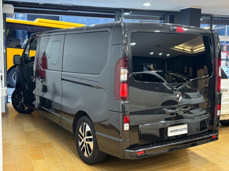 RENAULT TRAFIC SPACECLASS 9 PLACES