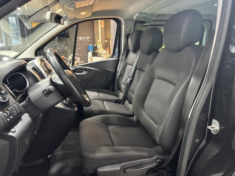 RENAULT TRAFIC SPACECLASS 9 PLACES