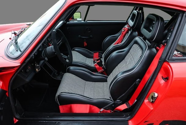 PORSCHE 911 CARRERA RS