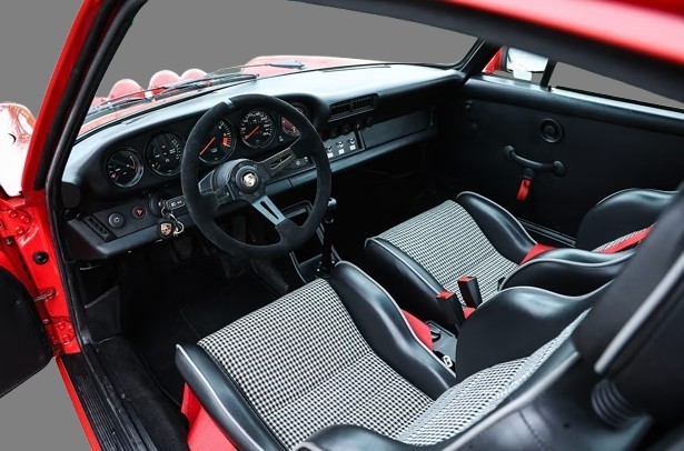 PORSCHE 911 CARRERA RS