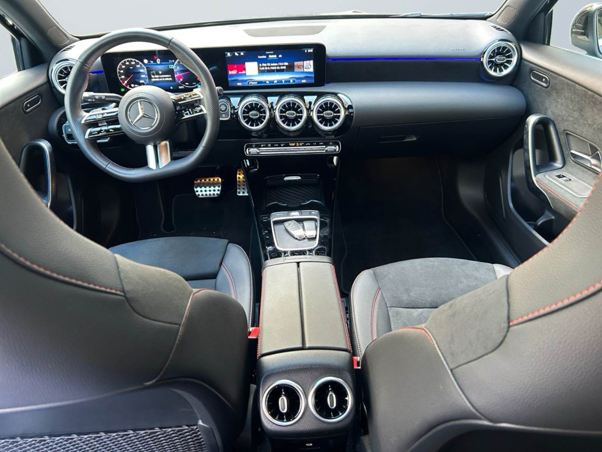 Mercedes-Benz A 200 176 CV