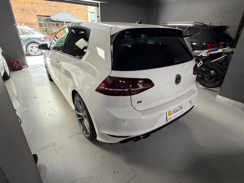 Volkswagen Golf R 4x4 300cv