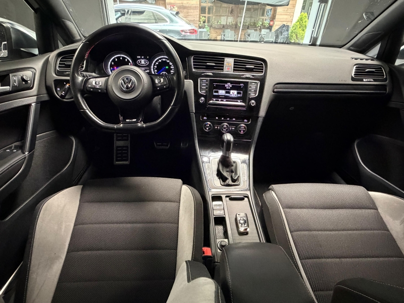 Volkswagen Golf R 4x4 300cv