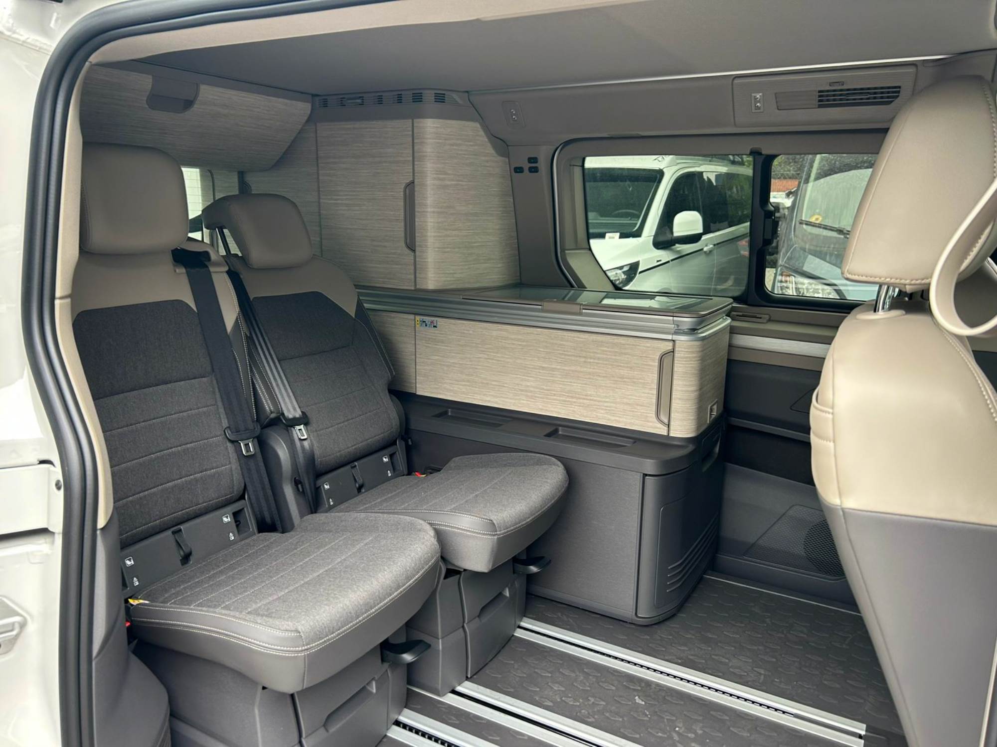 Volkswagen California Ocean ehybrid