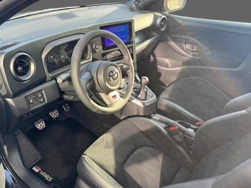 TOYOTA GR YARIS Rovanperä Edition