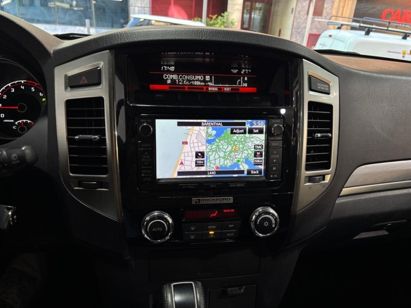 MITSUBISHI MONTERO 7 PLACES