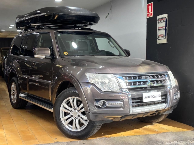 MITSUBISHI MONTERO 7 PLACES