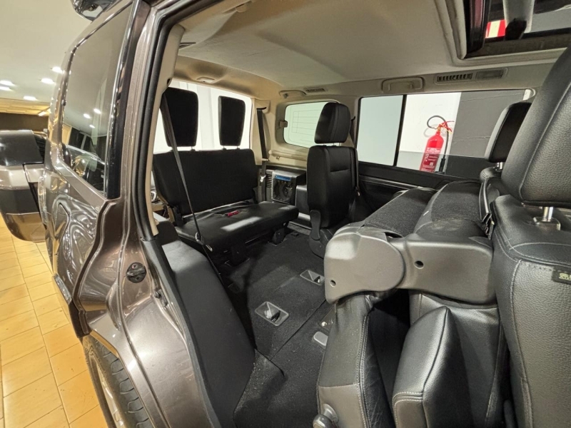 MITSUBISHI MONTERO 7 PLACES