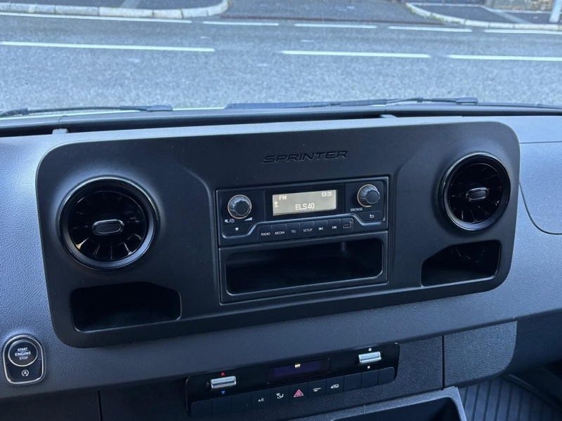 MERCEDES-BENZ SPRINTER L2H2