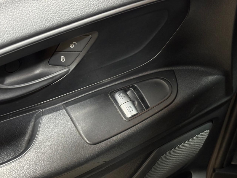 MERCEDES VITO 9 PLACES