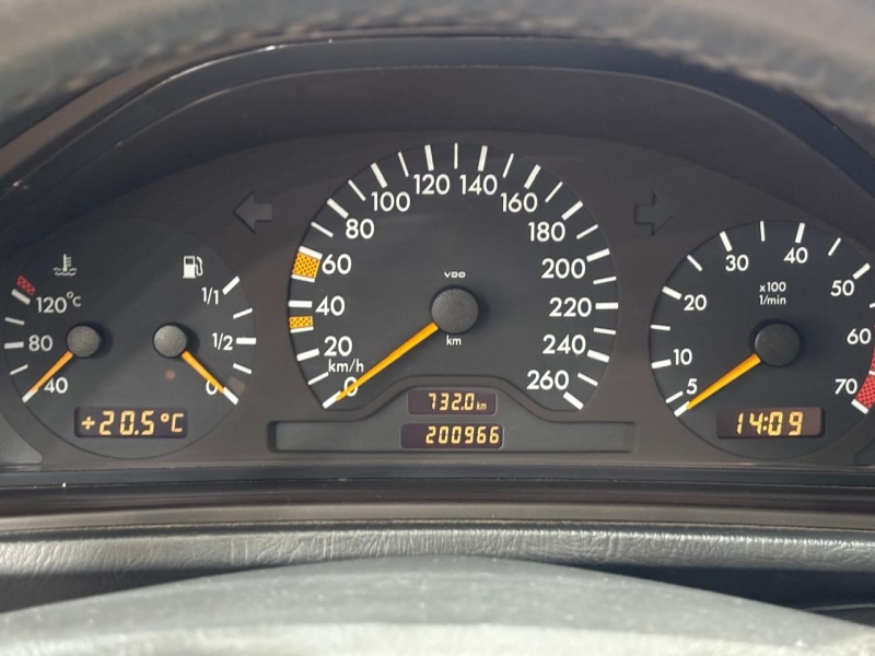 MERCEDES-BENZ CLK 230 KOMPRESSOR