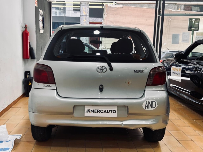 TOYOTA YARIS